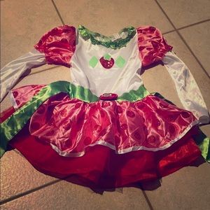 Strawberry shortcake costume